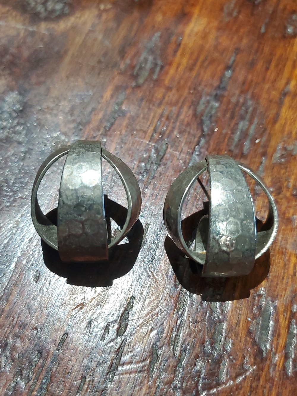 Vintage Hammered Silver-Tone Orb Drop Earrings - Metallic Gray Brutalist Modern